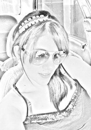 Soy visitante d est planeta mi objetivo es observar,crecer y amar,soy la unica Q limita mi vida y mi mente y dsps VOY PARA CASA... O:)