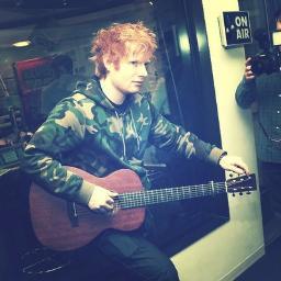 legoo_house_'s profile picture. #Directioner #Belieber #Sheeranator #LarryShipper. if u follow me- thank u. follow back? just ask :)