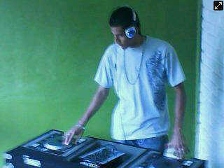 •Dj Profesional •Manejo de Eventos • Full Sociable.    Cel:96787754 - Tegucigalpa/Honduras