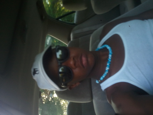 im lookin for love bitches cheatin and shii u no so look me up on facebook: Wildboy Millee