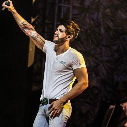 É amor, o que eu sinto por você não tem tamanho não
Tem a força de um tornado no meu coração Seguida por ele em 24/09/2011 .@Gusttavo_Lima Amo tu Guri
