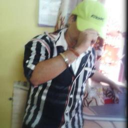hi frnz m real alok sharma.I luv making new frnz, ......if u want 2 know more den follow me.
