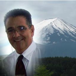 Profissional de aministração buscando a humanização dos procedimentos profissionais..