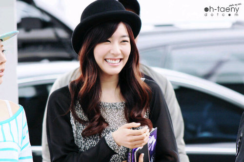 Girl's Generation's Tiffany's parody. Free roleplayer. #UƝƖƬEDfams