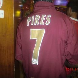 Arsenal fan. Fan of Arsene Wenger and Robert Pires !