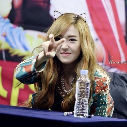(//w//) ติ่งเกาหลีคนไหนฟอลมาฟอลกลับทุกคน. ♡ ` ฟอลคนไหนไม่อันแน่นอนเอาหัวเป็นประกันบ่องตง : ) -ไม่มีแอคหลักคุยได้ตลอดใครอยากให้ฟอลก็เมนชั่นมา