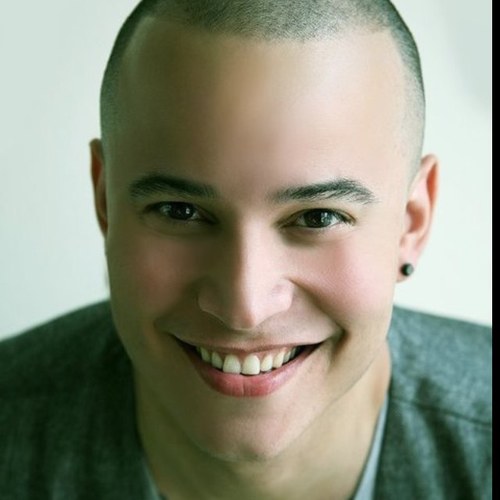 I am Puerto Rican Born in Boston. Now in  Los Angeles, i am a Makeup artist /Nail artist, Painter and SongWriter .