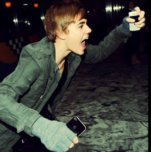 I'm from admirers Justin Bieber iLove it so much,,~_~•