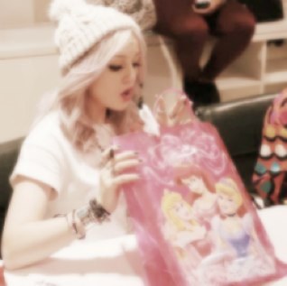 swervefalse's profile picture. welcome, please do know this isn't america