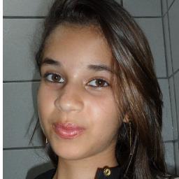 ' Arianna 14Aninhoos , Xaata , ciumenta & Sonhadora  Amo Meus amigos & Familia A Prima da piri #NinhaMello & a Amiga da Leeerda @RainneLucena *-*
