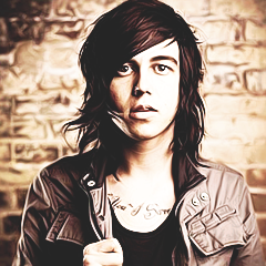 Aye, name's Austin Quinn. || Painting, writing, singing and hanging out. || Drinks too much coffee, watches cartoons and blares music. ||