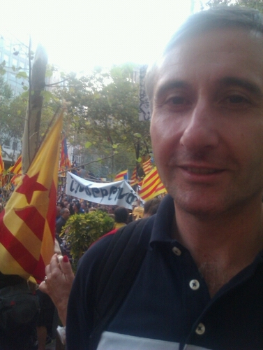 I am a Catalan Technical Engineer. fine Mechanics.
Deu nos en guard d'un: ja està bé.......