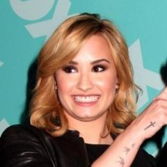 Selena Gomez & Demetria Devonne Lovato & Justin Bieber Mes Idoles ♥