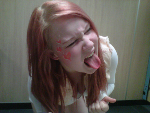 My names sophie & I love one direction;))