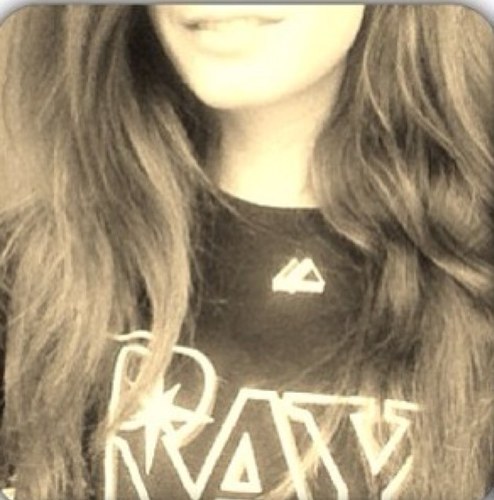 Hi, im Tessa, I LOVE ZAYN MALIK! I follow back ALL my Directioners! Plz follow me Malik! xoxo INSTAGRAM: MalikTessa