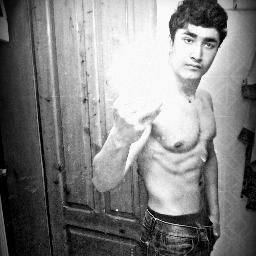 I am  Professional coach of Champion gym... and i like to train my juniors