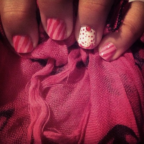 crazyforpolish_'s profile picture. Hi guys, I'm here to share with you my passion for nail arts ❤ Send me requests of designs or videos :)