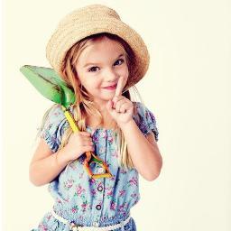 SweetChildEve's profile picture. I'm @xLittleDarcy's big sissy. I pwotect her!