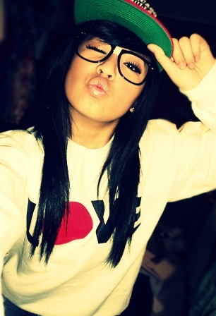 ♥Belieber! And much love for Ariana grande and Jasmine V♥!