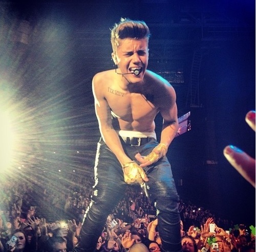 I love Justin Drew Bieber and Justin Cloud Caylen. I saw Bieber 4/13/13. I'll support them forever.