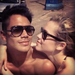 Eu realmente não consigo entender o quanto vocês são essencial pra mim só sei que é esse os seus sorrisos que me da forças pra jamais desistir ♥Somic♥