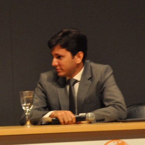 Mestre e Doutor em Direito. 
Advogado e Professor de Direito Tributário.