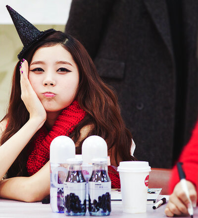HelloVenus'95sㅡLeeYooyoung!彡☆