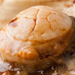 umakita's profile picture. とある企業の中の人。愛社精神よりも食欲の方が勝ると名高い・食いしん坊（下っ端）「ごくちゃん」。北海道を盛り上げるべく、グルメにまつわる話題をつぶやく予定です。得意科目はスイーツ甘味。稀に上司が生温かく見守りに来ます。つまみぐい阻止のために…。基本的には、水曜どうでしょうの新作を待ちわびたりなんかする、普通の女子です！