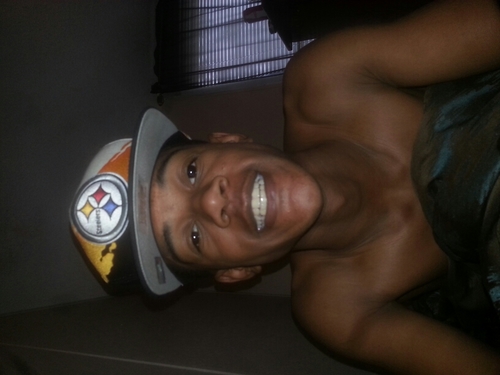 -Follow Me , And Ill Follow Back , Oh And Follow Her Too---- @Weed_LetYouKnow (: #TEAMSCORIPO #TeamFollowBack