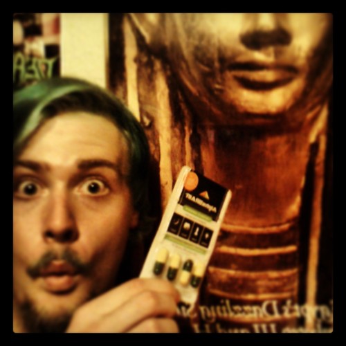 Eatmonkeyshit's profile picture. Wake up bitches!