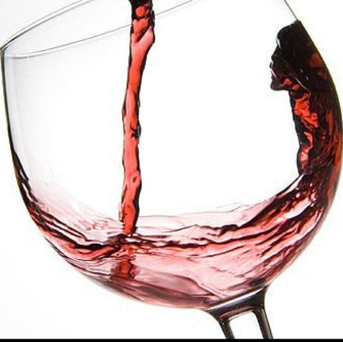 A non-profit, amateur, educational feed for oenophiles. Providing daily reviews of wines in 140 characters or less. Images used are not owned by The Daily Wine.