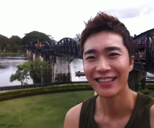 태국서 파이널어드벤쳐 촬영중~~!!
Memory1998 공연중~!!
오늘누릴행복을 보류하지마세요!!^^