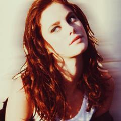 彡KĀYA SCΘDĒLÄRIǾ, ËNGLISH ACTRĒSS. { RǾLEPLĀY }. RËAL: @kScodders  YΘU KNǾW MË AS  { ËFFY STǾNEM } IN THE E4 DRĀMA SKINS