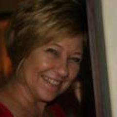I sell property in the Bromhof area and work for Camdons Real Estate my contact details are 082 932 1114 /www.camdonsrandburg.co.za