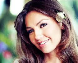 hey my name is cristina i'm from usa , florida