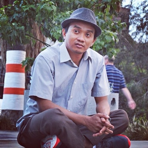 Mencatat dan merekam yang dianggap perlu dan sedikit lucu