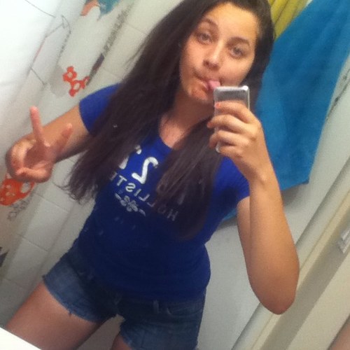 Hey guys !! I am going to tweet whatever i want and if you dont like it leave ecause i dont freaking care.