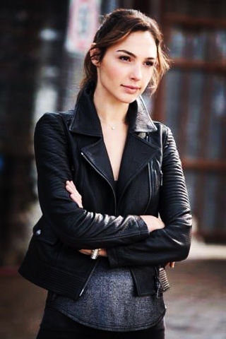 The website is totally based on Gal Gadot's Photos, it is updated by us but with the collection of Gal Gadot's Fans all around the world.