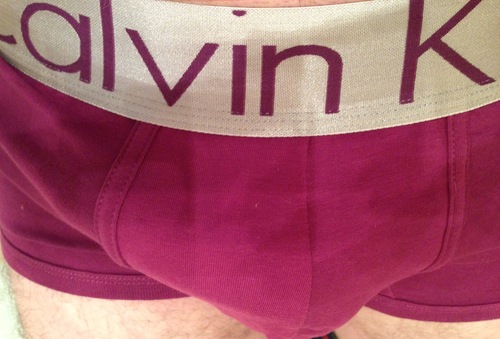 Hetero curioso que le dan morbo los tios. Follow me!