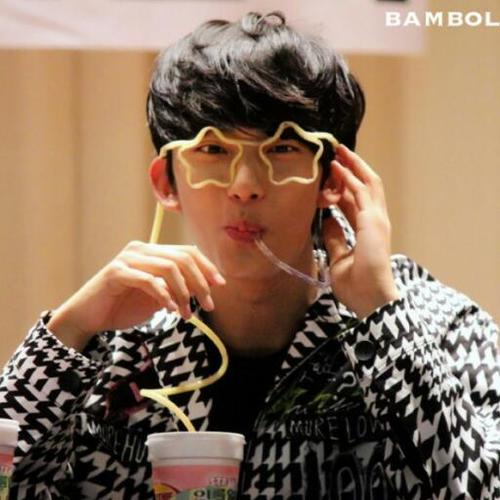 สวัสดีฮะ -/\- ผมกงชานมักเน่ตัวแสบของเฮียๆb1a4  ฟอลมารัยความแสบ เฮ้ย ฟอลมาคุยกันเยอะๆนะฮะ~  PMFN15 #ParanMoleFam