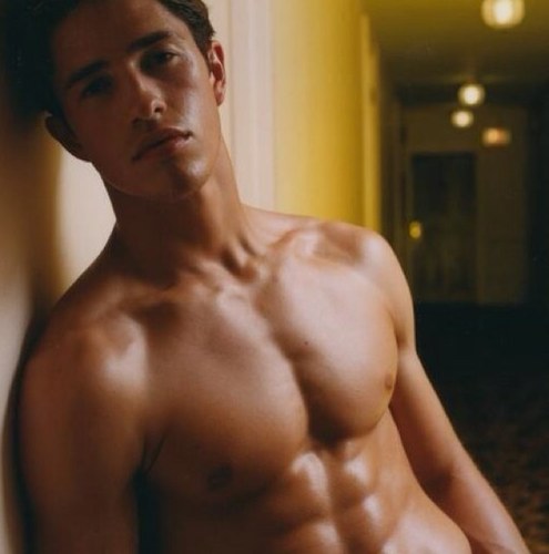 MundaneOcean's profile picture. Submissive. Although maybe not the kind of submissive you're used to. Watch and you will see. RP|Bi]