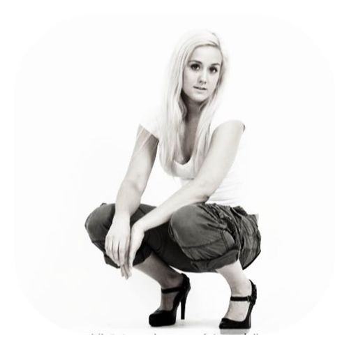 YasminHallo50's profile picture. Fotomodel/danser  bor i Sønderjylland Er 19år har kæreste roman Kjær skrive lidt sange