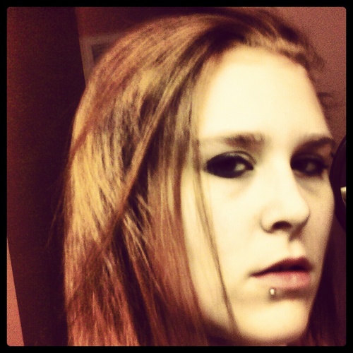 BTrue1919's profile picture. 