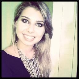 desconfie do futuro,siga em frente ((: