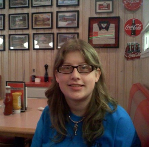 haileyhicklin's profile picture. hello Im Hailey i'm single  im a twi-hard Im a AAR fan im a true wahoo fan