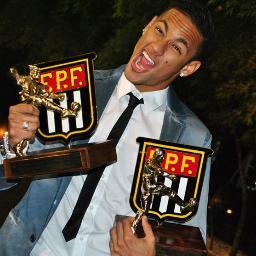 sou fã número um, & com vsê sou fã da vida ♥ @Njr92