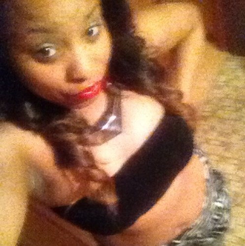 idoitbetta90's profile picture. no need to lock my tweets i tweet wat i want stop lurkin & hit that follow button