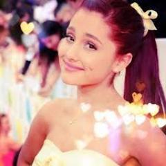 i Love Ariana Grande. She means everything to me x