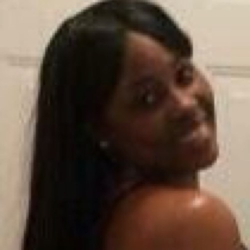 Im a MOMMIE to the most wonderful little guy in the world (KING LANDON) I strive for greatness so that my son can be proud in saying THATS MY MOM!