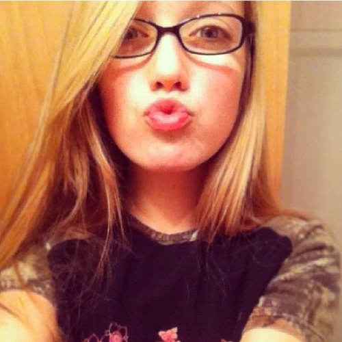 katie_cogle's profile picture. Fucking up life one day at a time